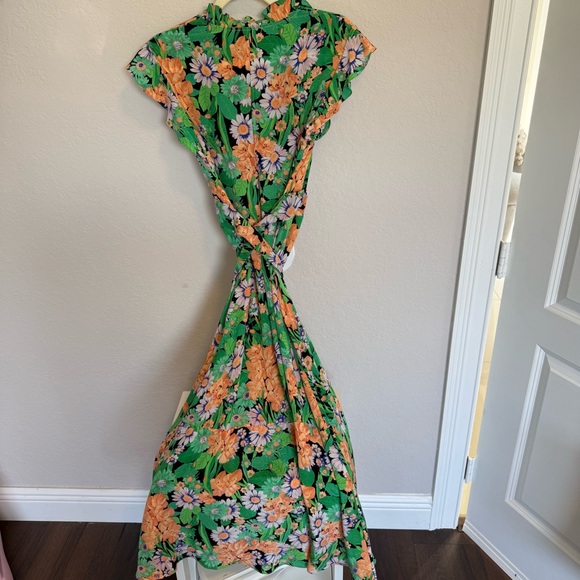 Sandro Maline Floral Print Silk Dress Verdant
Garden Green Midi Ruffle Sleeve M - Picture 5 of 8